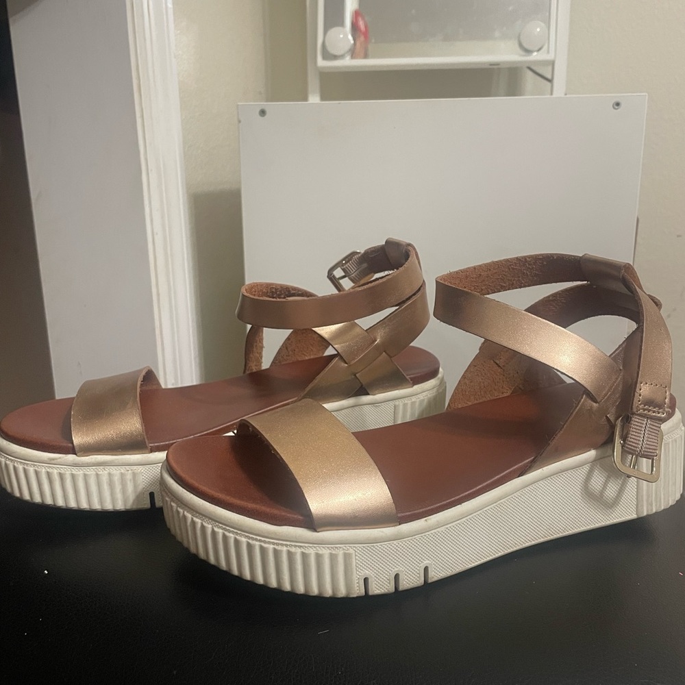 platform shoes